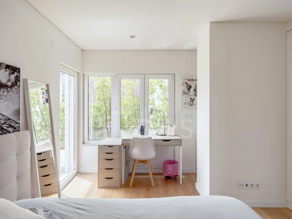 Apartamento T6 para Venda em Parque das Nações Foto 10