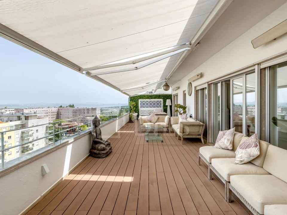 Apartamento T6 para Venda em Parque das Nações Foto 1
