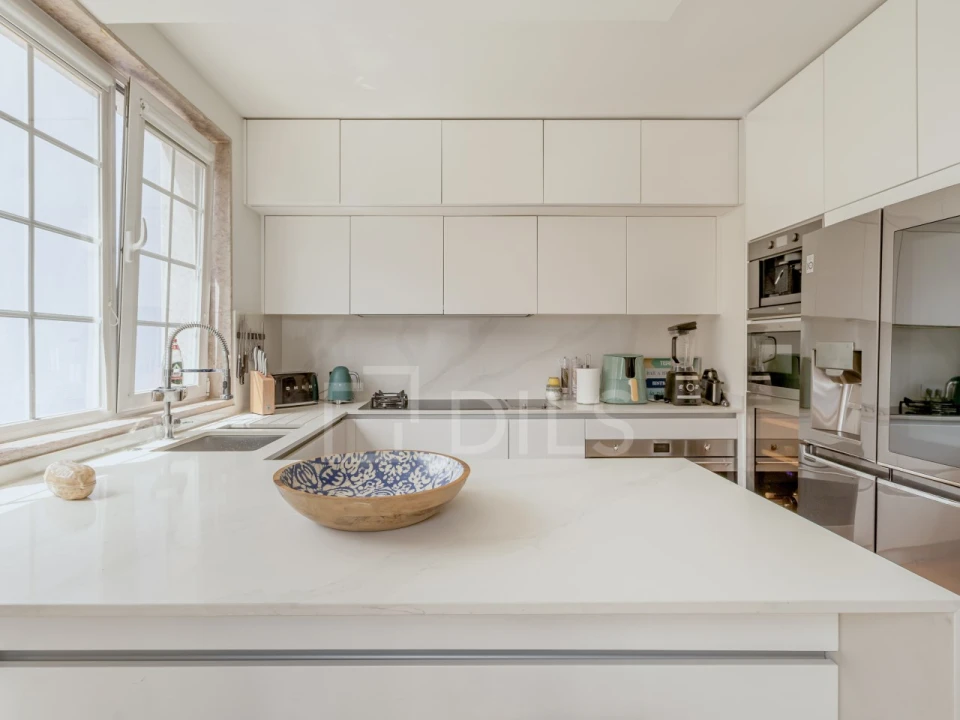 Apartamento T6 para Venda em Parque das Nações Foto 6