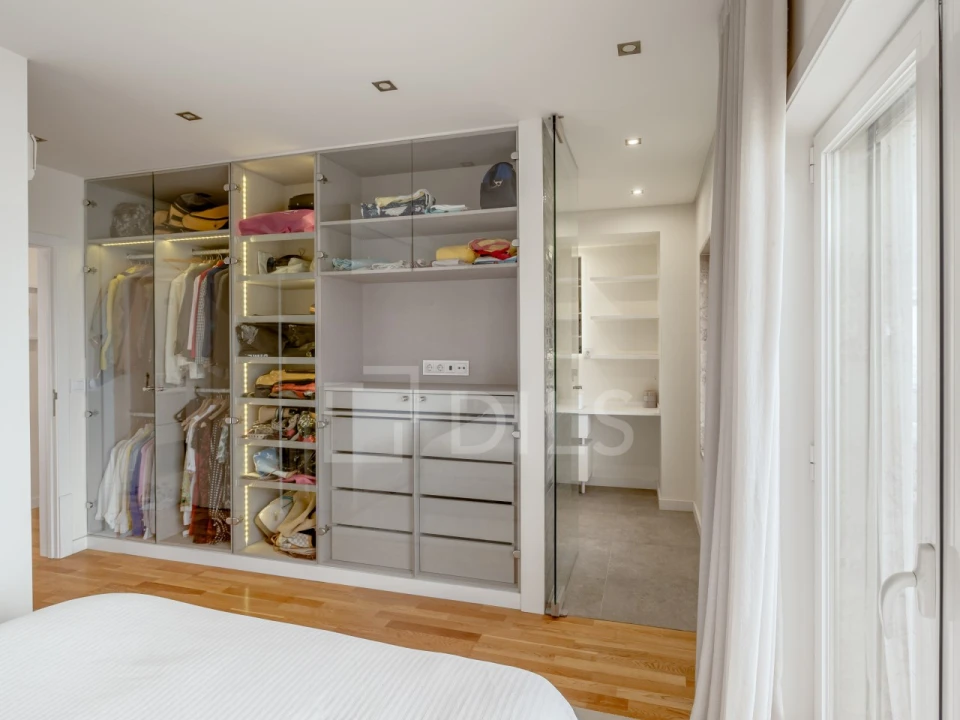 Apartamento T6 para Venda em Parque das Nações Foto 29