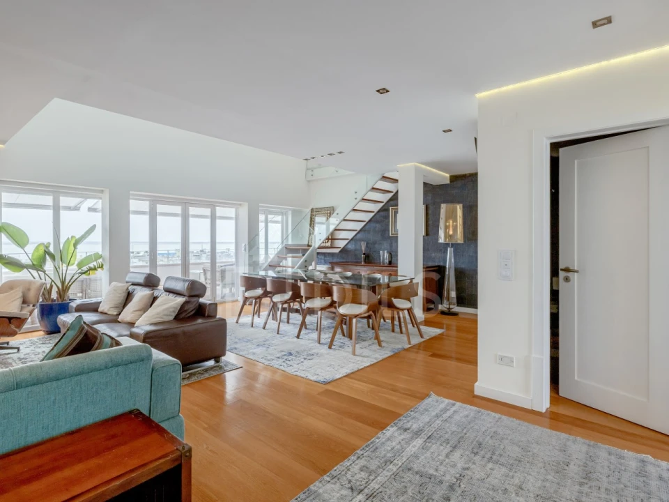 Apartamento T6 para Venda em Parque das Nações Foto 4