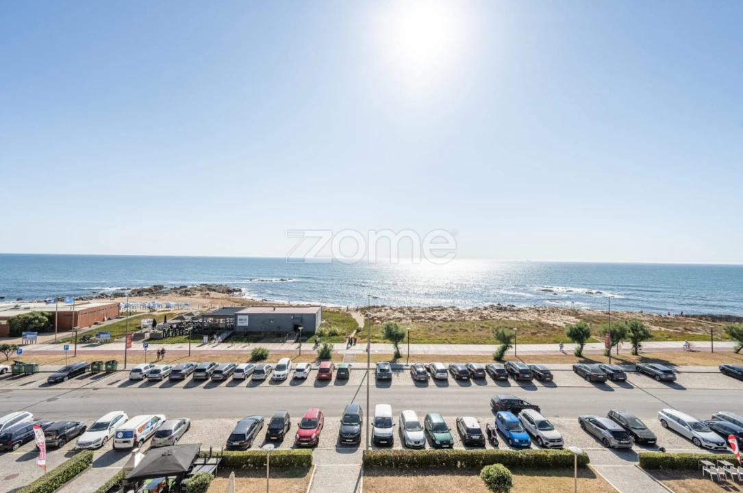 Apartamento T4 para Venda em Canidelo Foto 24