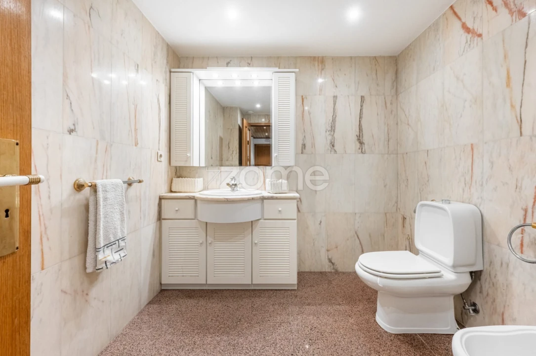 Apartamento T4 para Venda em Canidelo Foto 6