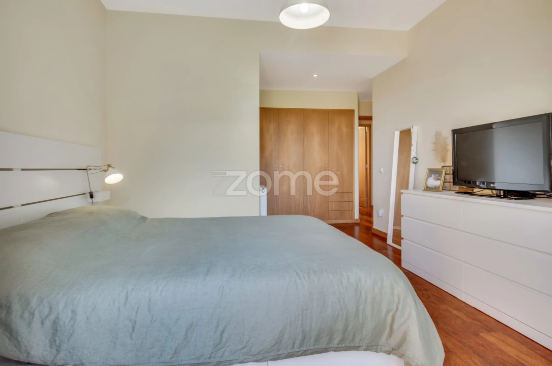 Apartamento T1 para Arrendamento em São Felix da Marinha Foto 10