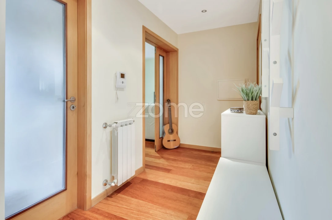Apartamento T1 para Arrendamento em São Felix da Marinha Foto 6