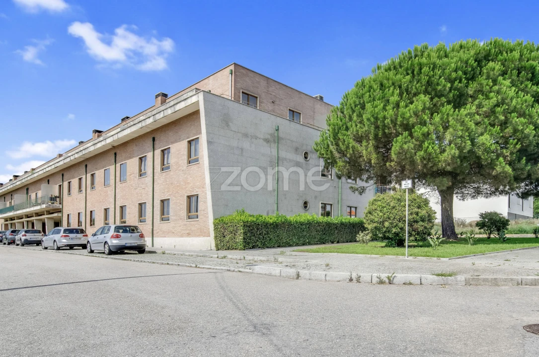 Apartamento T1 para Arrendamento em São Felix da Marinha Foto 15