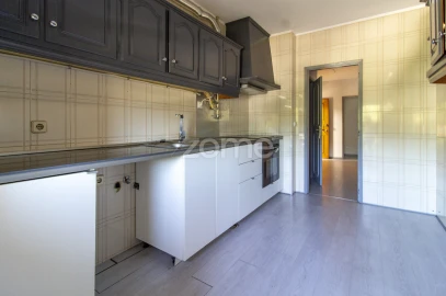 Apartamento T3 para Venda em Nogueira, Fraião e Lamaçães