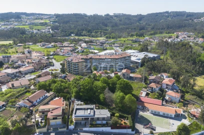 Moradia T3 para Venda em O. Azeméis, Riba-Ul, Ul, Macinhata Seixa, Madail