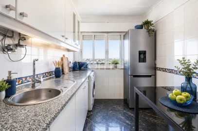 Apartamento T2 para Venda em Rio de Mouro