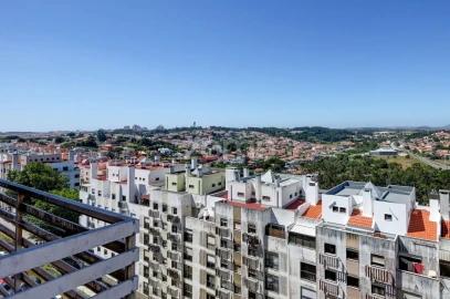 Apartamento T2 para Venda em Rio de Mouro