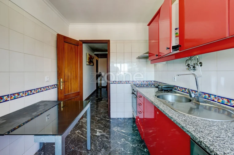 Apartamento T2 para Venda em Rio de Mouro Foto 13