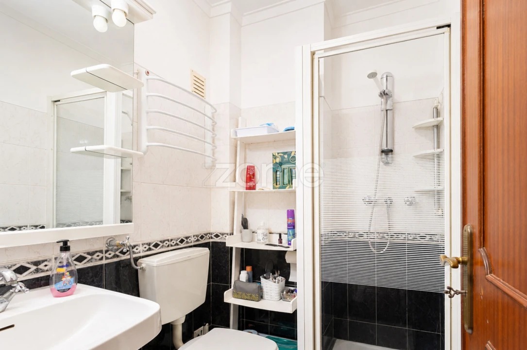 Apartamento T3 para Venda em Rio de Mouro Foto 13