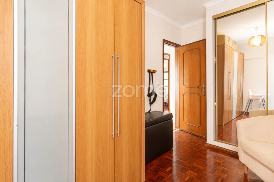 Apartamento T3 para Venda em Rio de Mouro Foto 12