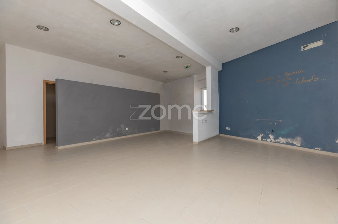 Moradia T8 para Venda em Assafarge e Antanhol Foto 32