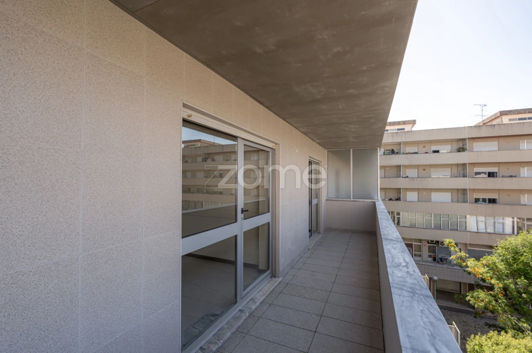 Apartamento T1 para Venda em Tamengos, Aguim e Óis do Bairro Foto 19