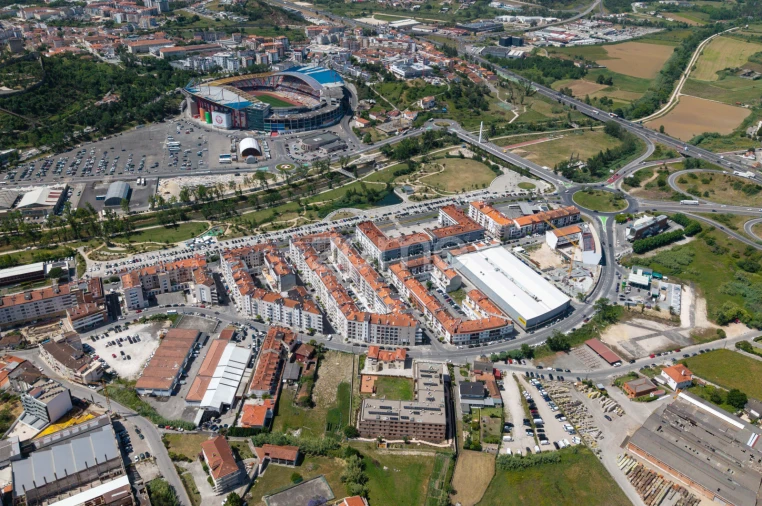 Apartamento T4 para Venda em Marrazes e Barosa Foto 59