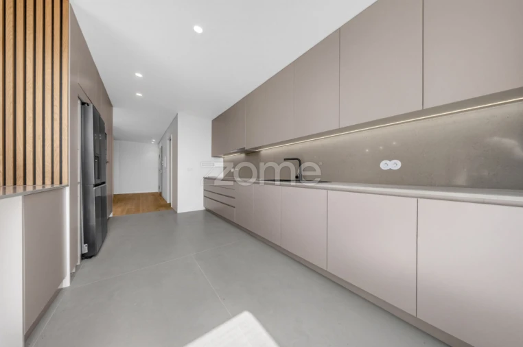 Apartamento T4 para Venda em Marrazes e Barosa Foto 13