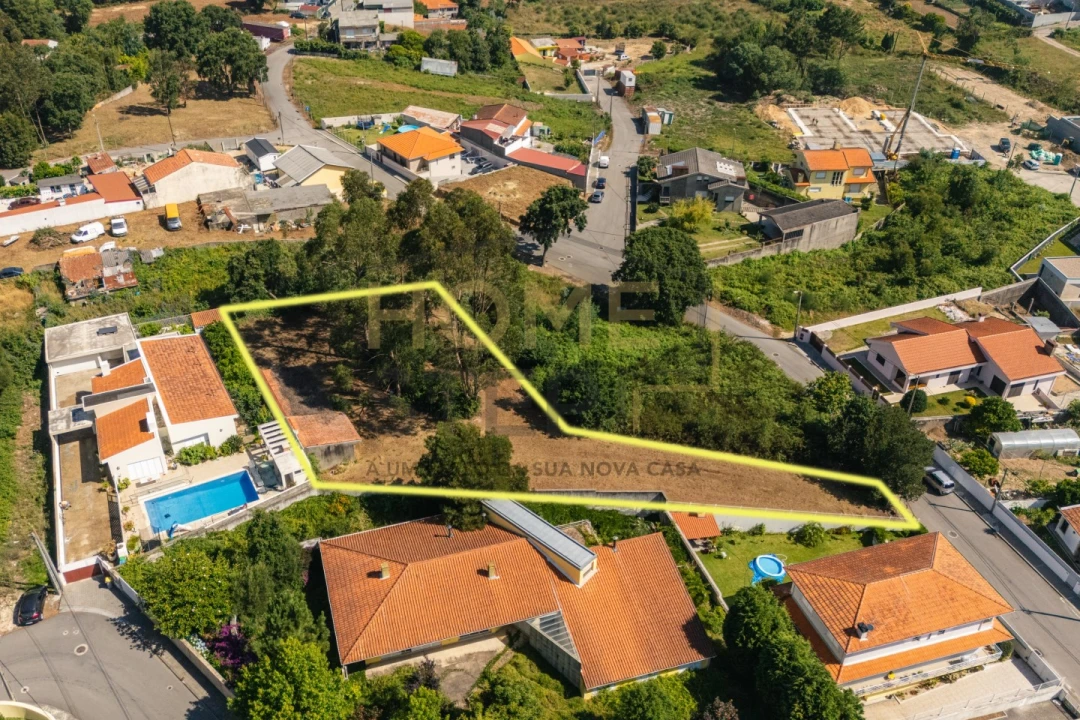 Terreno para Venda em Mafamude e Vilar do Paraíso Foto 2