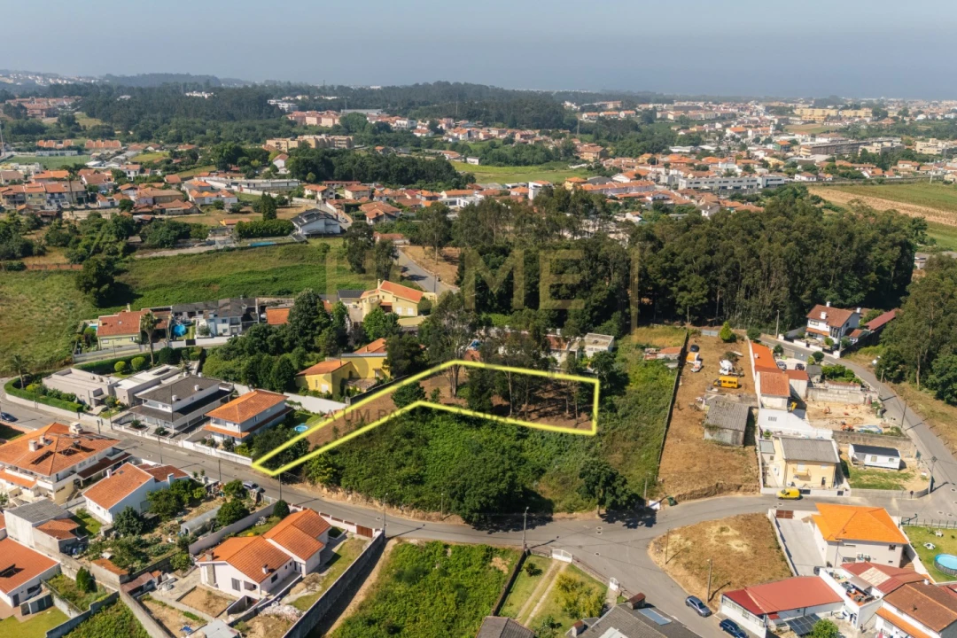 Terreno para Venda em Mafamude e Vilar do Paraíso Foto 3
