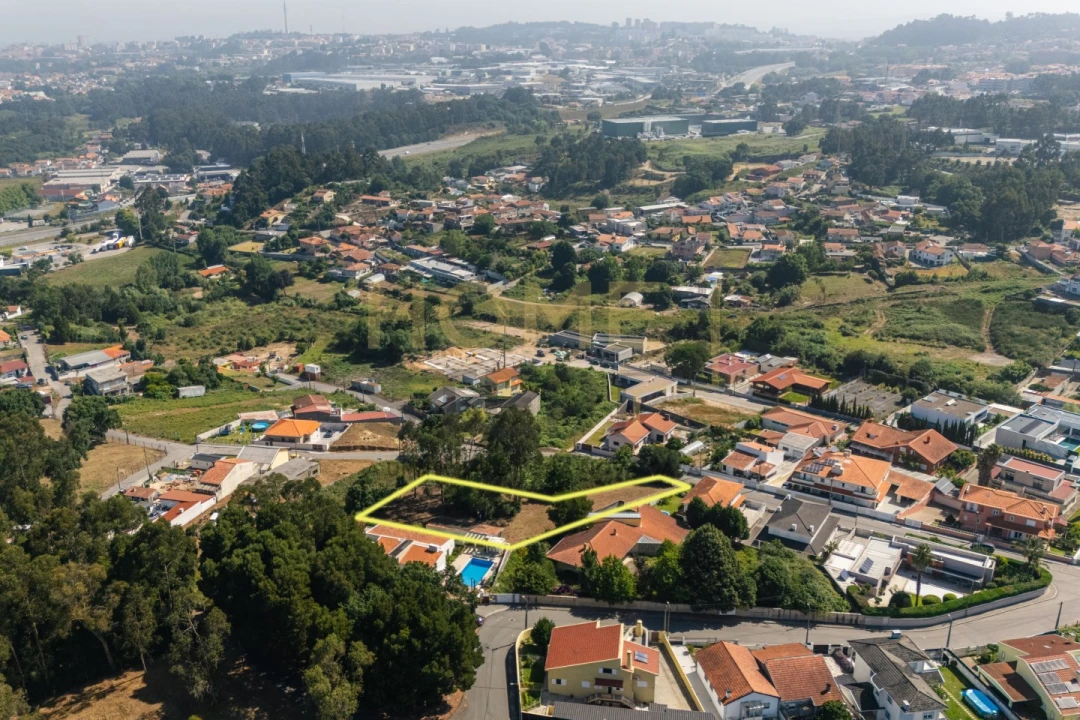 Terreno para Venda em Mafamude e Vilar do Paraíso Foto 6