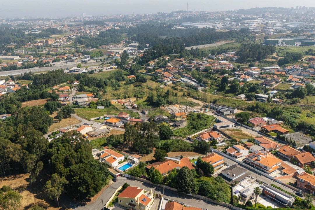 Terreno para Venda em Mafamude e Vilar do Paraíso Foto 7