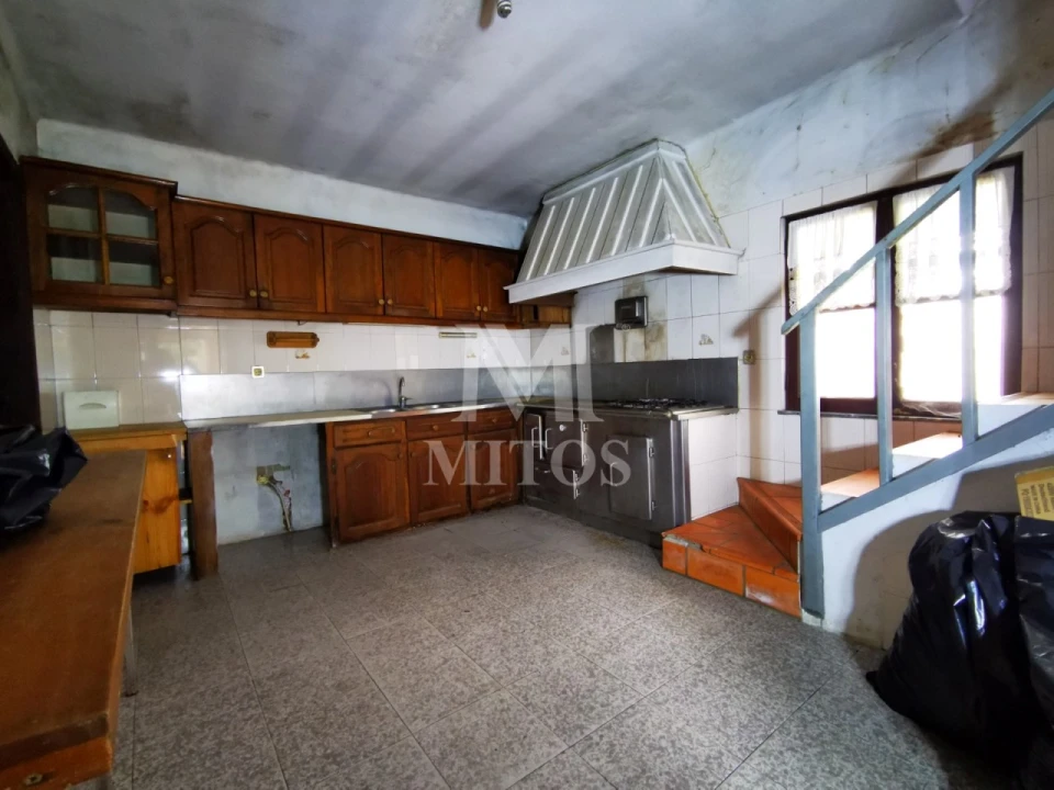 Moradia T4 para Venda em Geraz do Lima (Santa Maria, Santa Leocádia, Moreira), Deão Foto 7