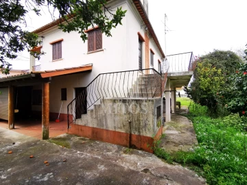 Moradia T4 para Venda em Geraz do Lima (Santa Maria, Santa Leocádia, Moreira), Deão