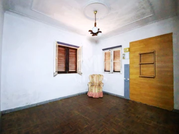 Moradia T4 para Venda em Geraz do Lima (Santa Maria, Santa Leocádia, Moreira), Deão
