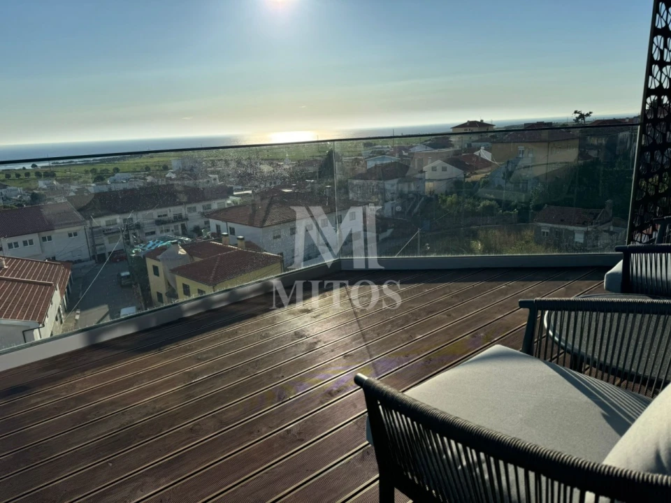 Apartamento T3 para Venda em Areosa Foto 1