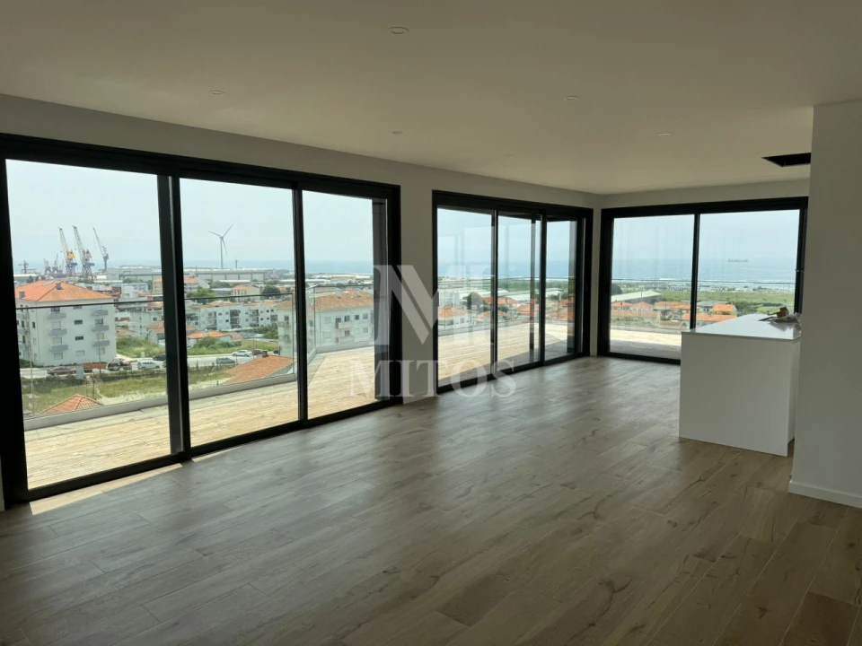 Apartamento T3 para Venda em Areosa Foto 5