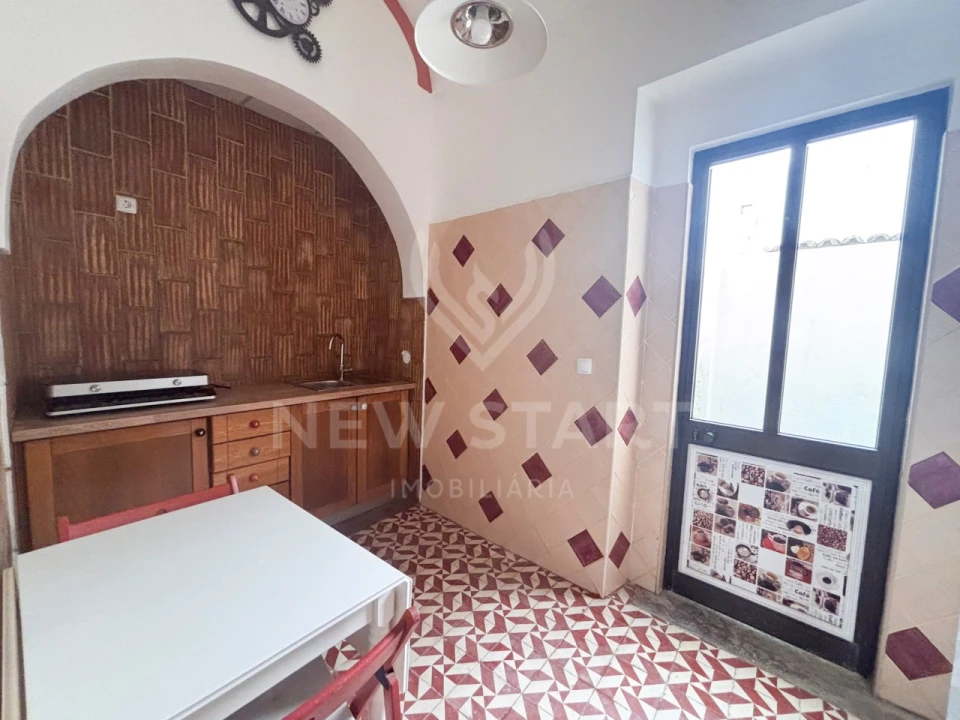 Moradia T1 para Venda em Olhão Foto 1