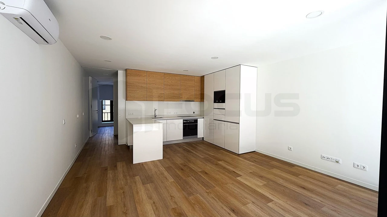 Apartamento T1 para Venda em Glória e Vera Cruz Foto 7