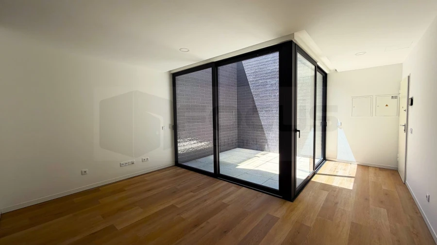 Apartamento T1 para Venda em Glória e Vera Cruz Foto 3