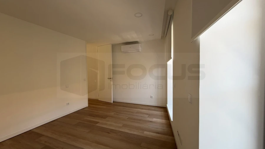 Apartamento T1 para Venda em Glória e Vera Cruz Foto 11