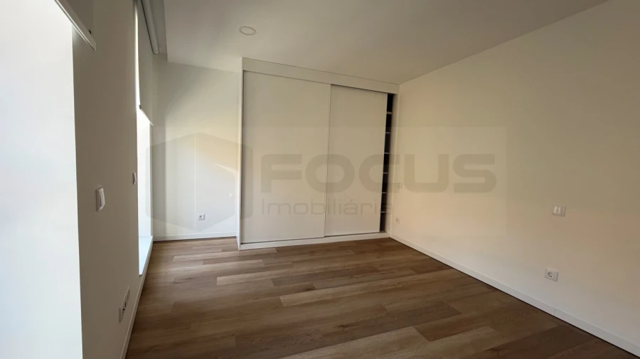 Apartamento T1 para Venda em Glória e Vera Cruz Foto 12
