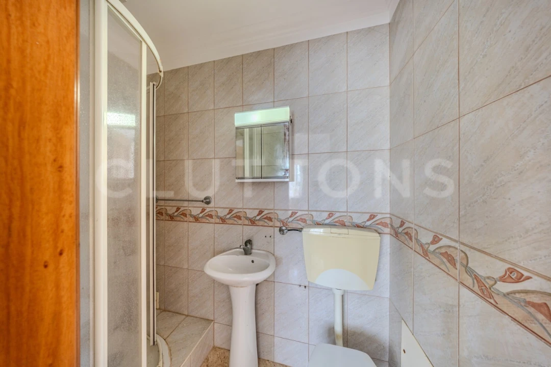 Apartamento T3 para Venda em Guia Foto 18