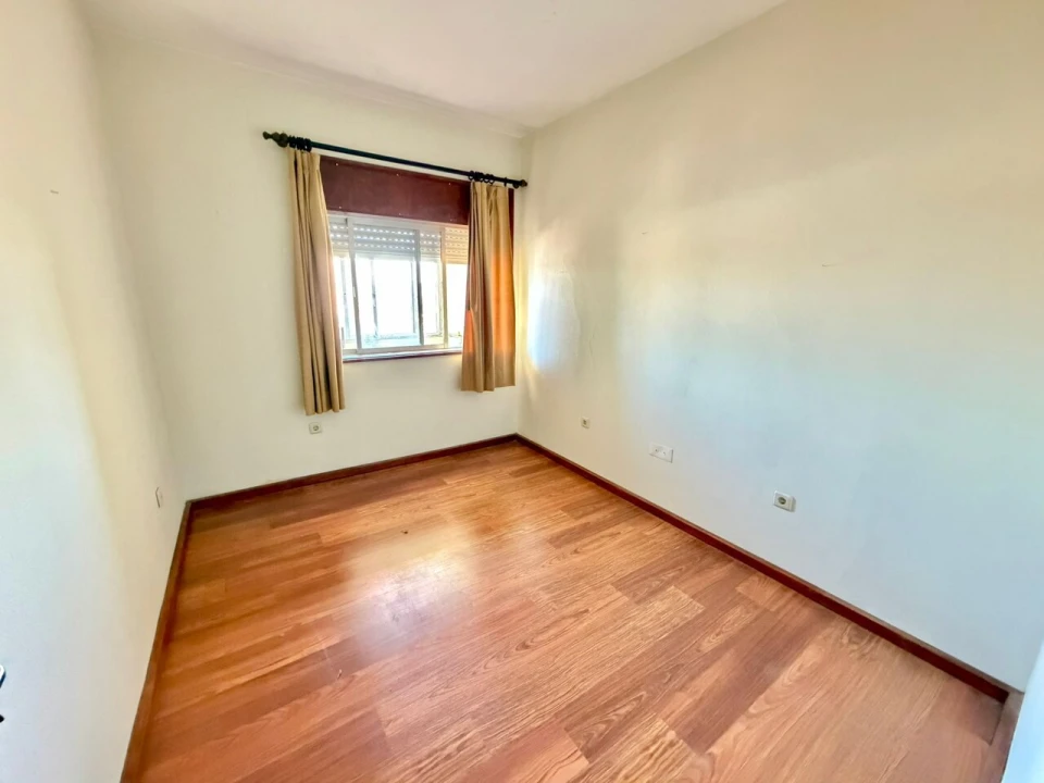 Apartamento T2 para Venda em Bonfim Foto 15