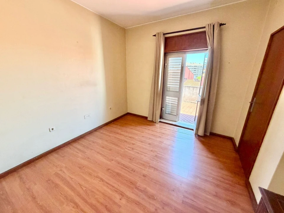 Apartamento T2 para Venda em Bonfim Foto 20