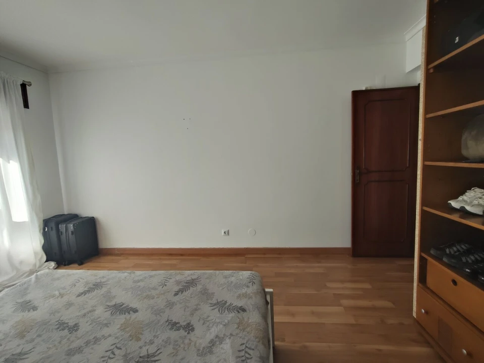 Apartamento T2 para Venda em Massamá e Monte Abraão Foto 15