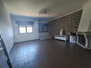 Apartamento T2 para Venda em Massamá e Monte Abraão