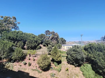 Apartamento T2 para Venda em Massamá e Monte Abraão