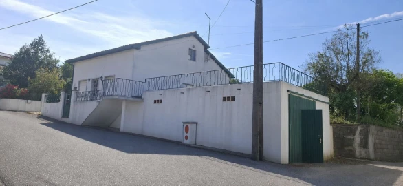 Moradia T2 para Venda em Chãos