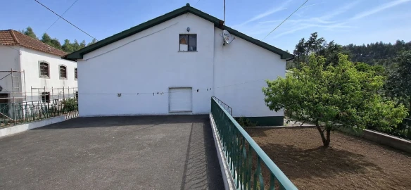 Moradia T2 para Venda em Chãos