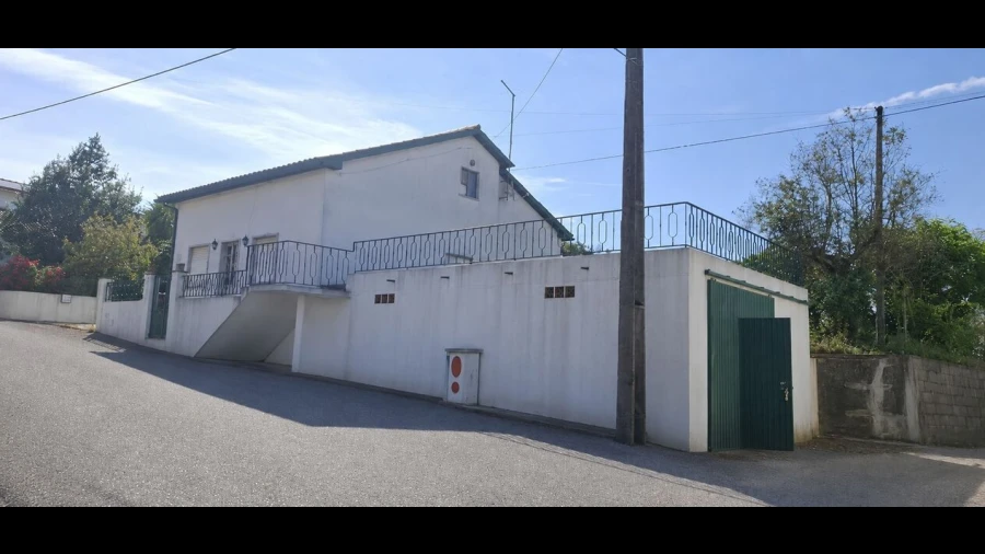 Moradia T2 para Venda em Chãos