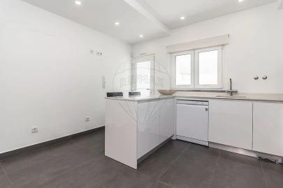 Moradia T3 para Venda em Fernao Ferro