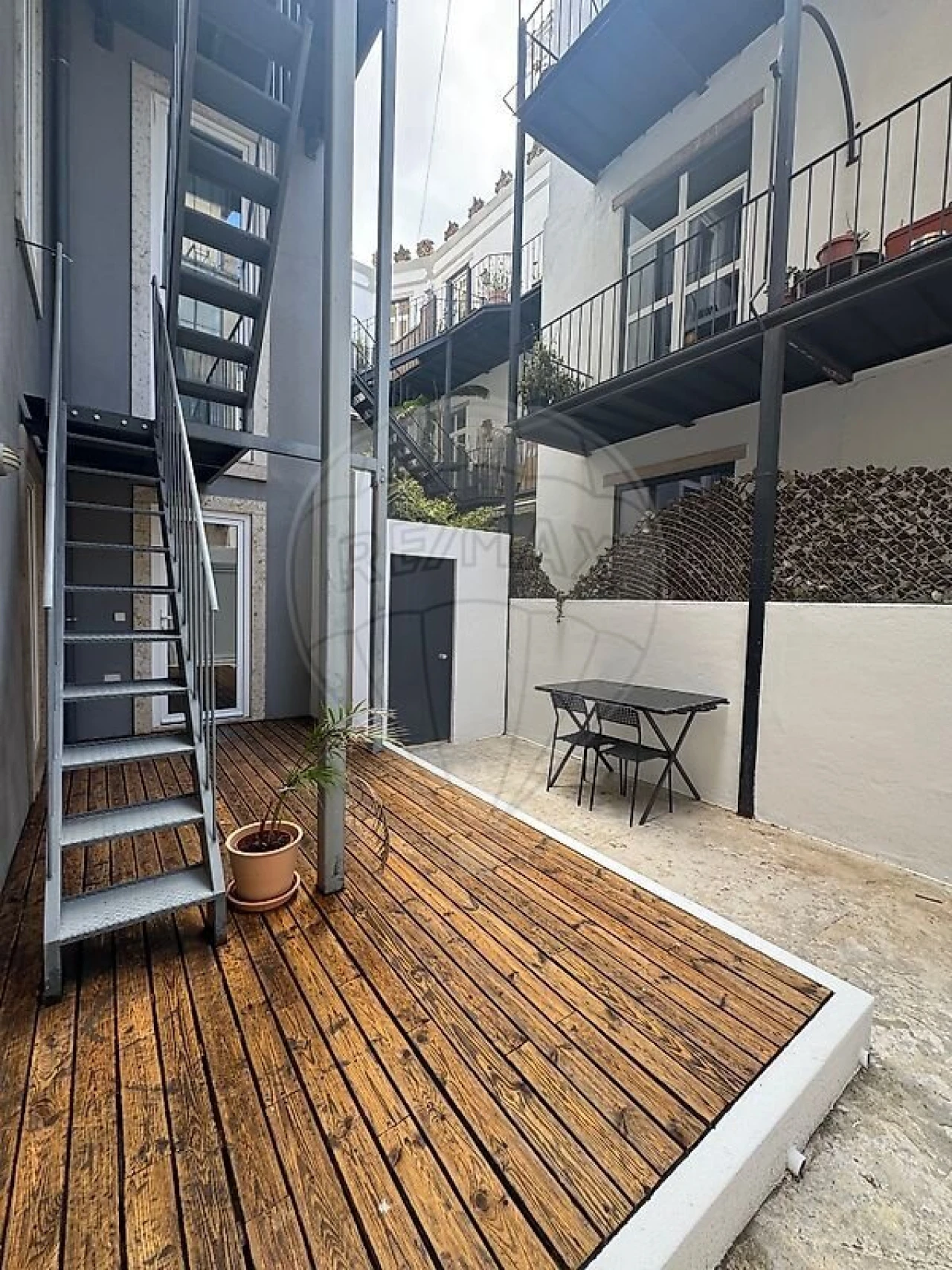Apartamento T1 para Venda em Estrela Foto 22