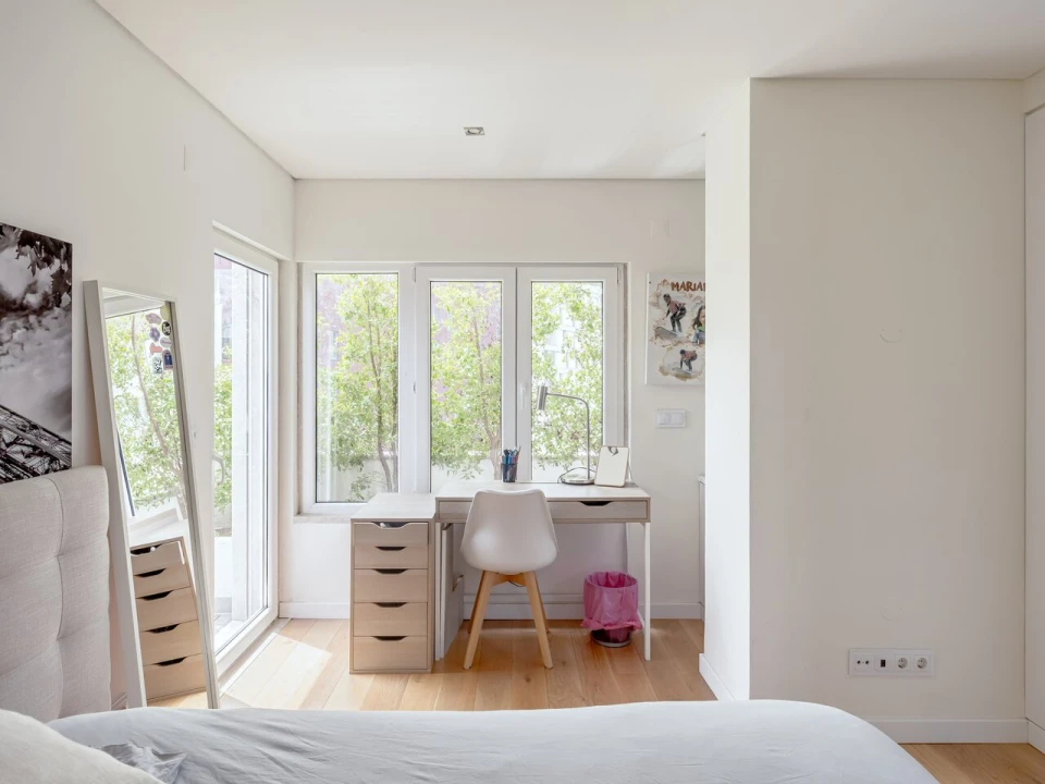 Apartamento T6 para Venda em Parque das Nações Foto 10