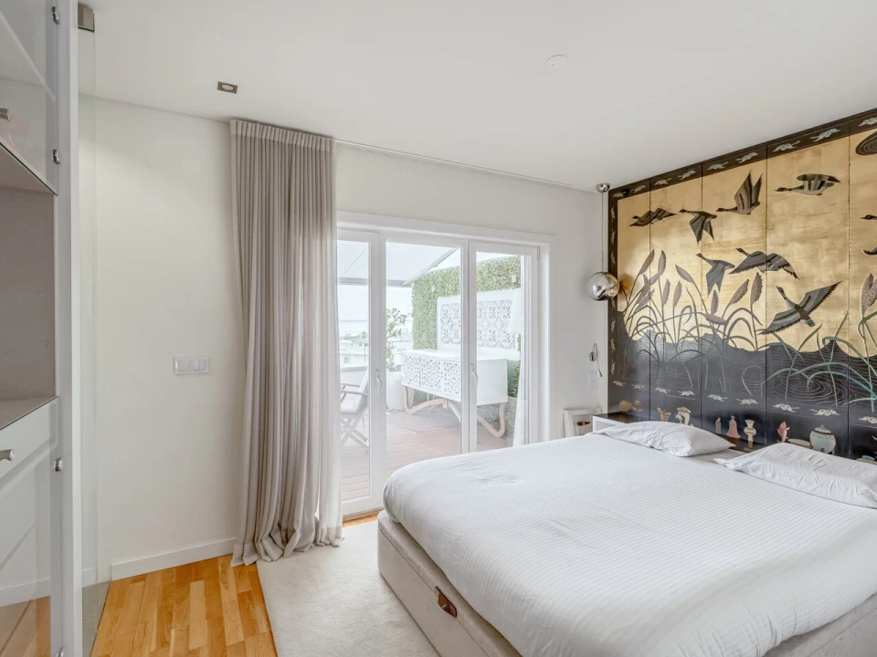 Apartamento T6 para Venda em Parque das Nações Foto 7