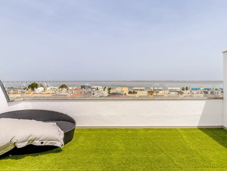 Apartamento T6 para Venda em Parque das Nações Foto 33