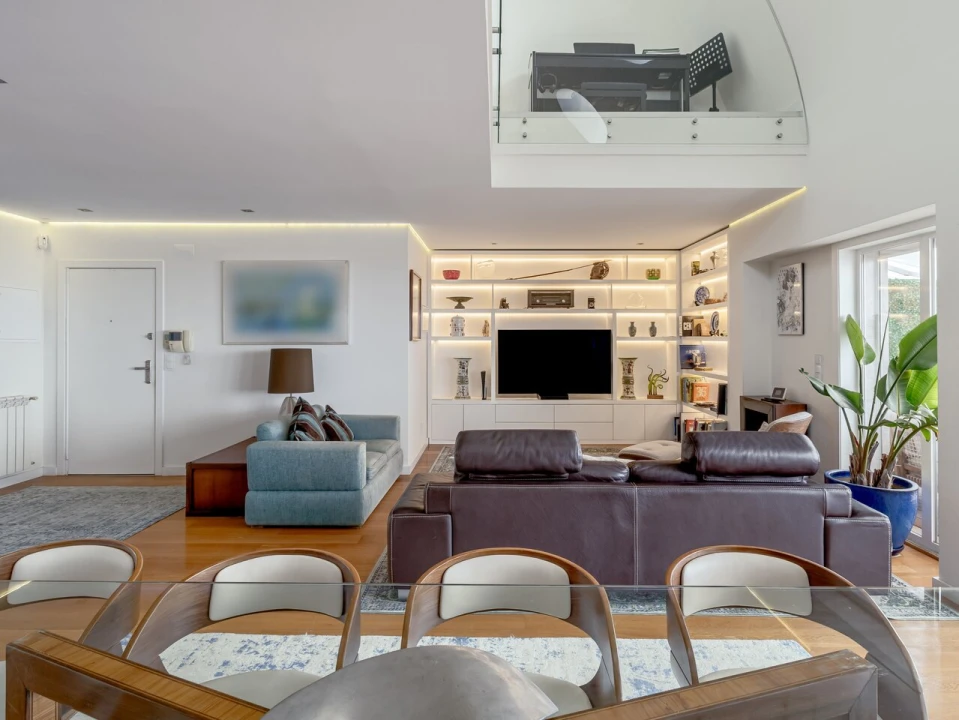 Apartamento T6 para Venda em Parque das Nações Foto 17